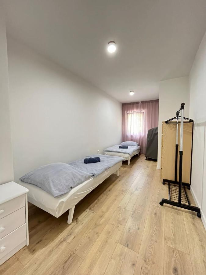 Amira Apartman Комарно Экстерьер фото